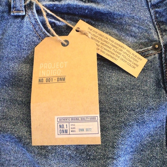 Project Indigo Juniors Medium Wash Mid-Rise 90’s Style Baggy Denim Shorts - Picture 6 of 9